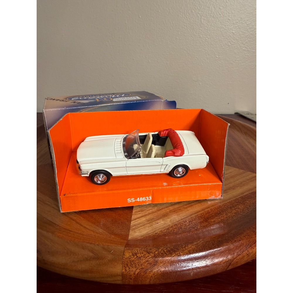 Vintage Replicas 64 Ford Mustang Convertible White Diecast Car SS-48633 Boxed